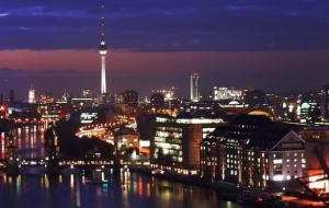 Berlín - pohled na noční Berlín